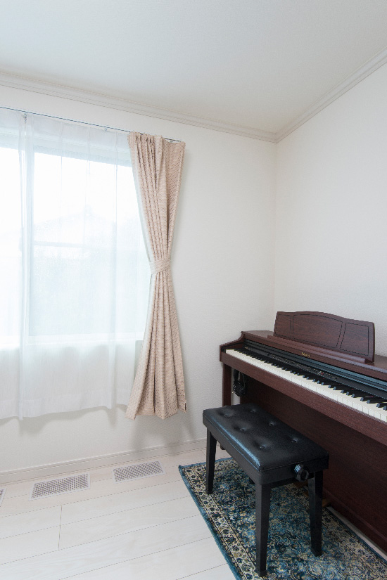 ピアノがある部屋