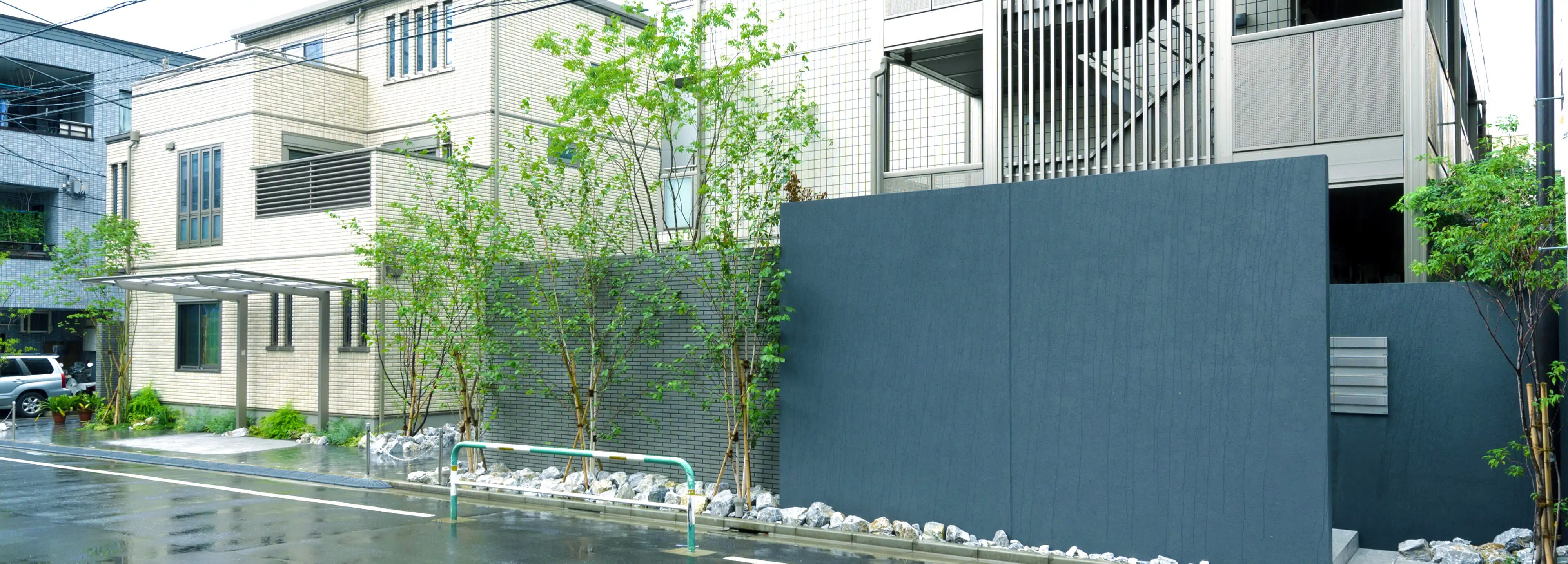 2階建ての賃貸住宅の外観