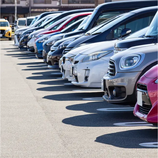 チェーンゲートで守られた駐車場